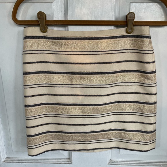 💋 Gorgeous J. Crew Skirt! - Picture 2 of 6